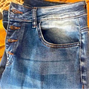 Mom jeans